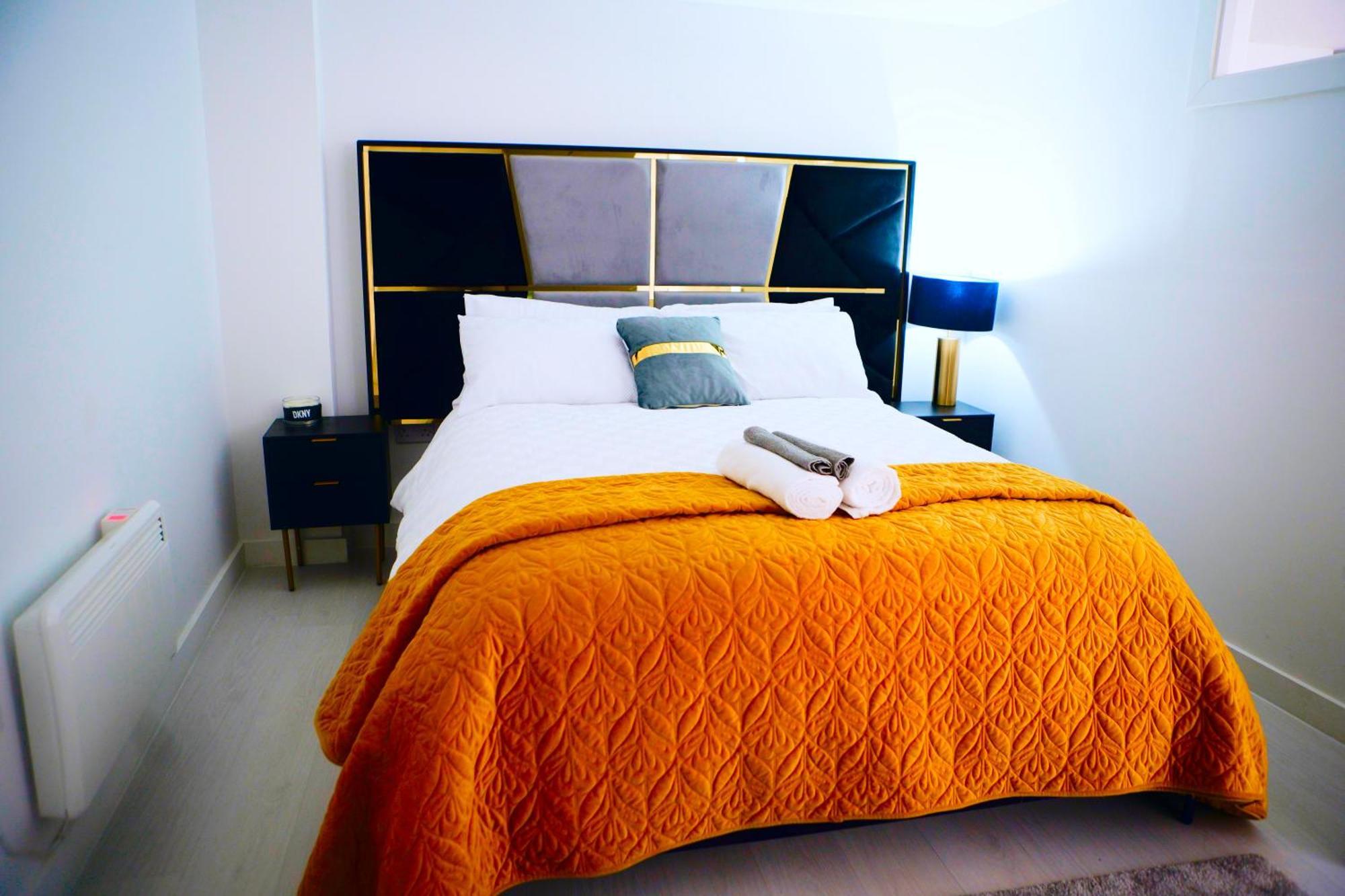 אנפילד Perfect 1 Bed Apartment Sleeps 5 1 Kingsize Bed 1 Double Sofabed One Single Mattress Free Parking Wifi Good Transport Network Shopping Holiday Makers Families Contractors In North London מראה חיצוני תמונה